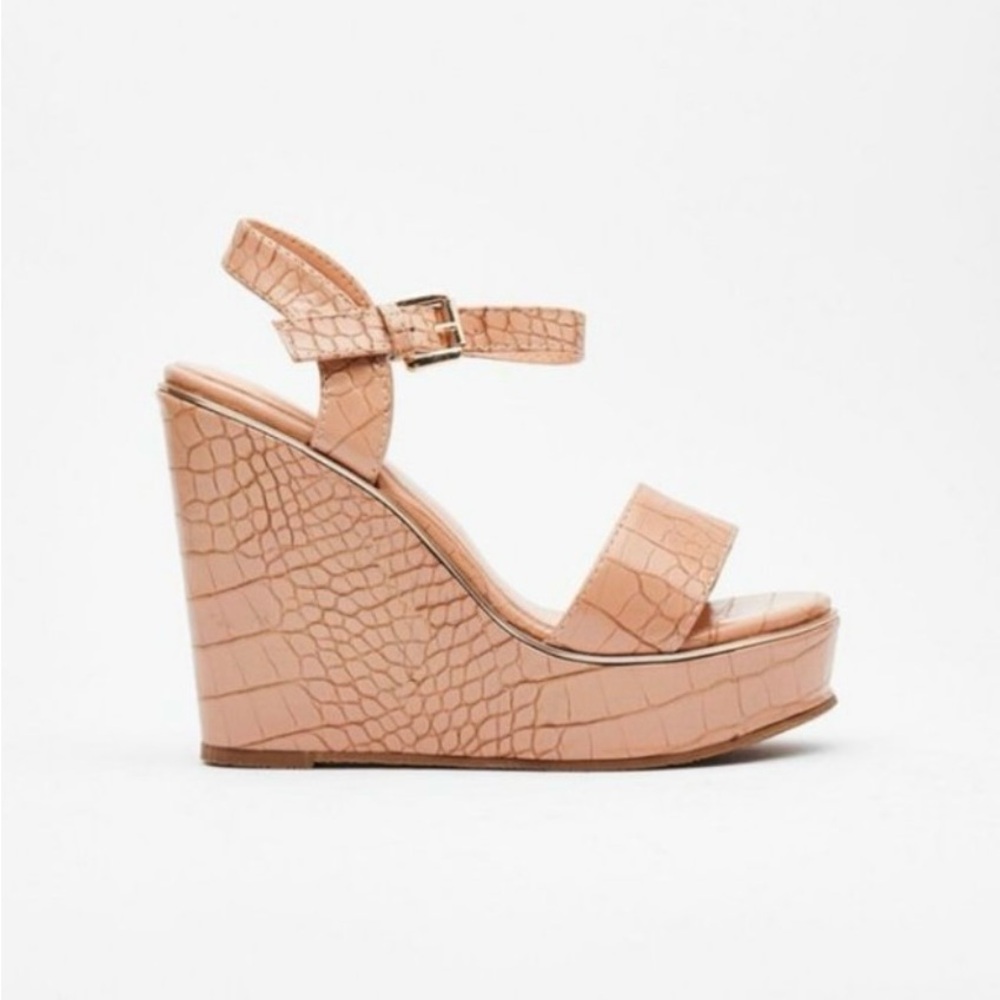 NIB Krush Strap Faux Animal Skin Leather Wedges - 10